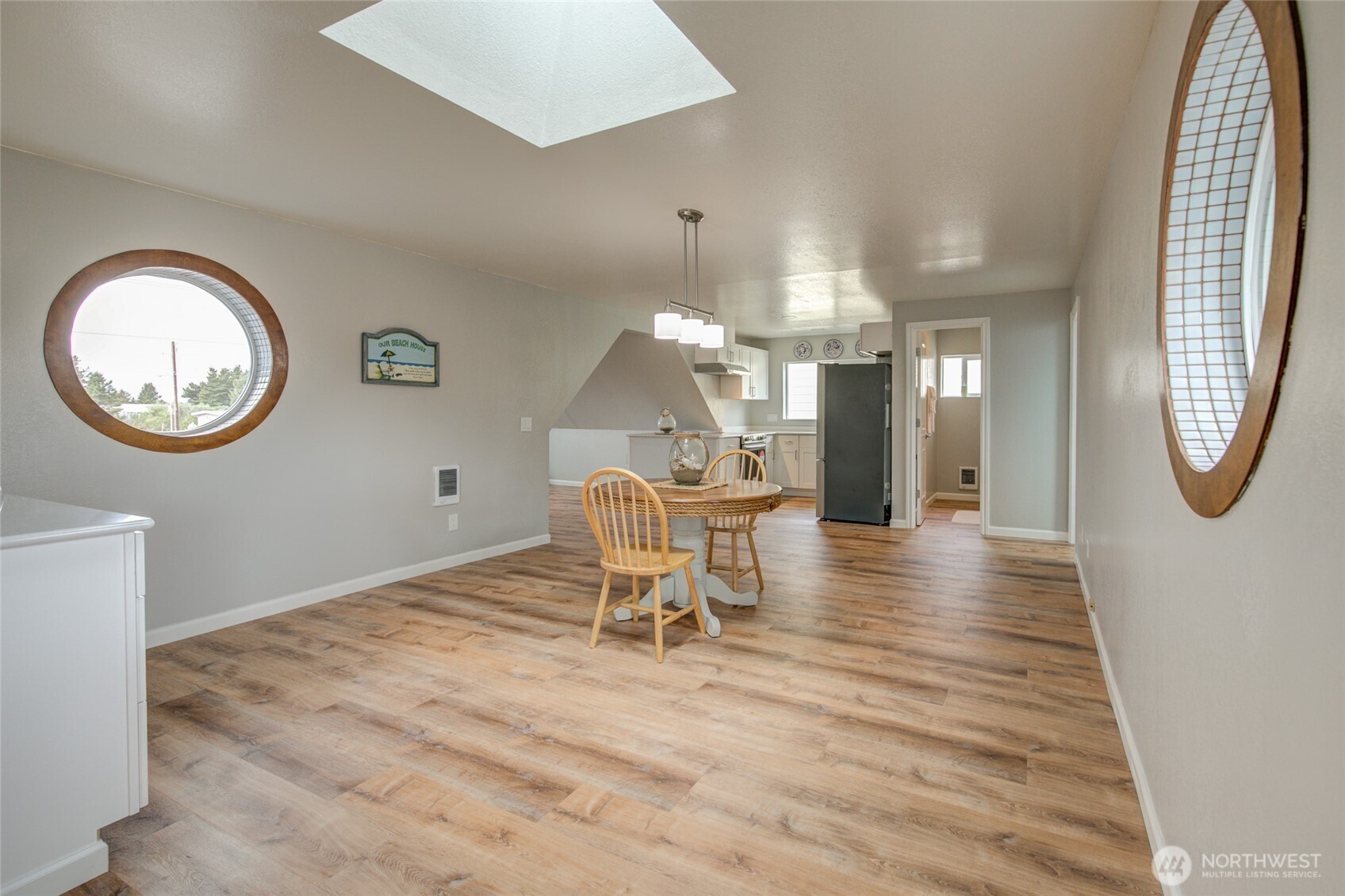 952 Point Brown Avenue Property Photo 11