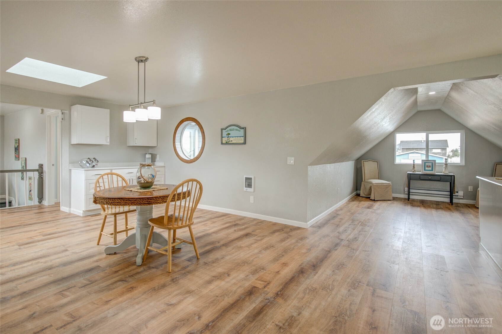 952 Point Brown Avenue Property Photo 12