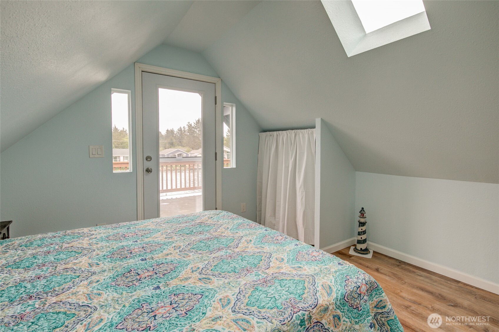 952 Point Brown Avenue Property Photo 21