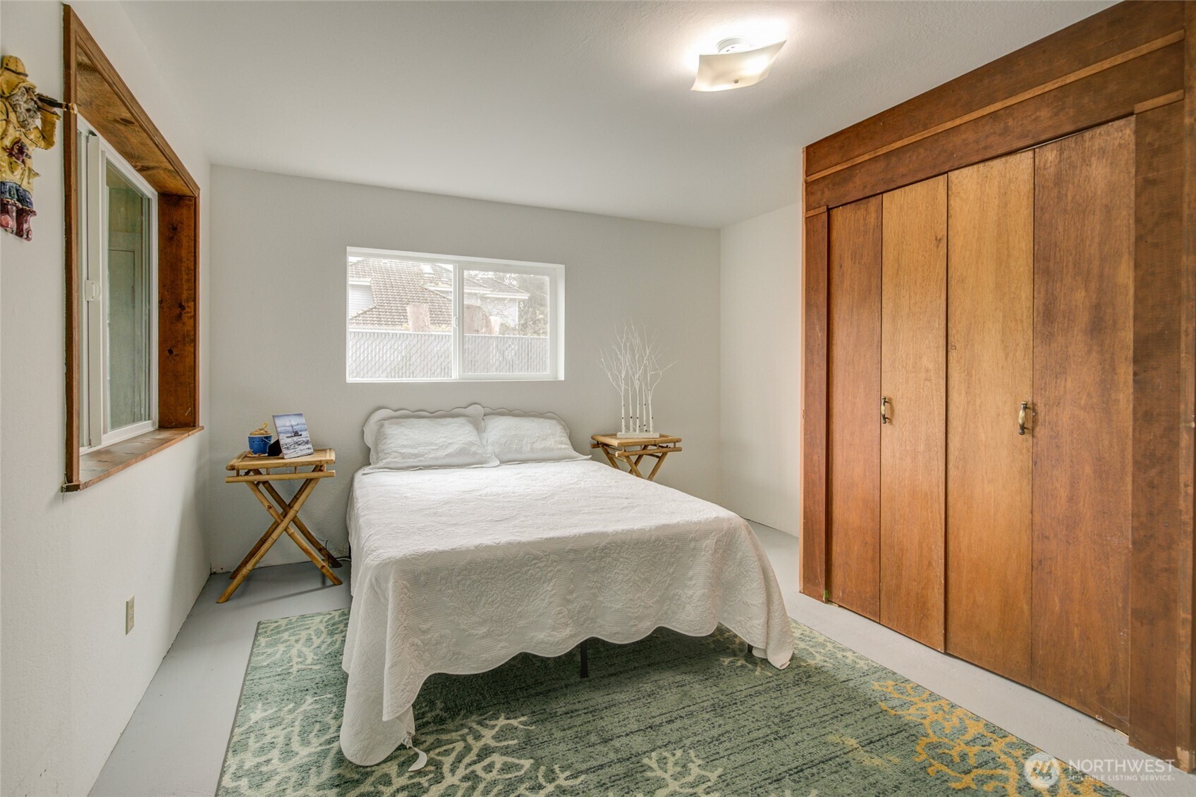 952 Point Brown Avenue Property Photo 23