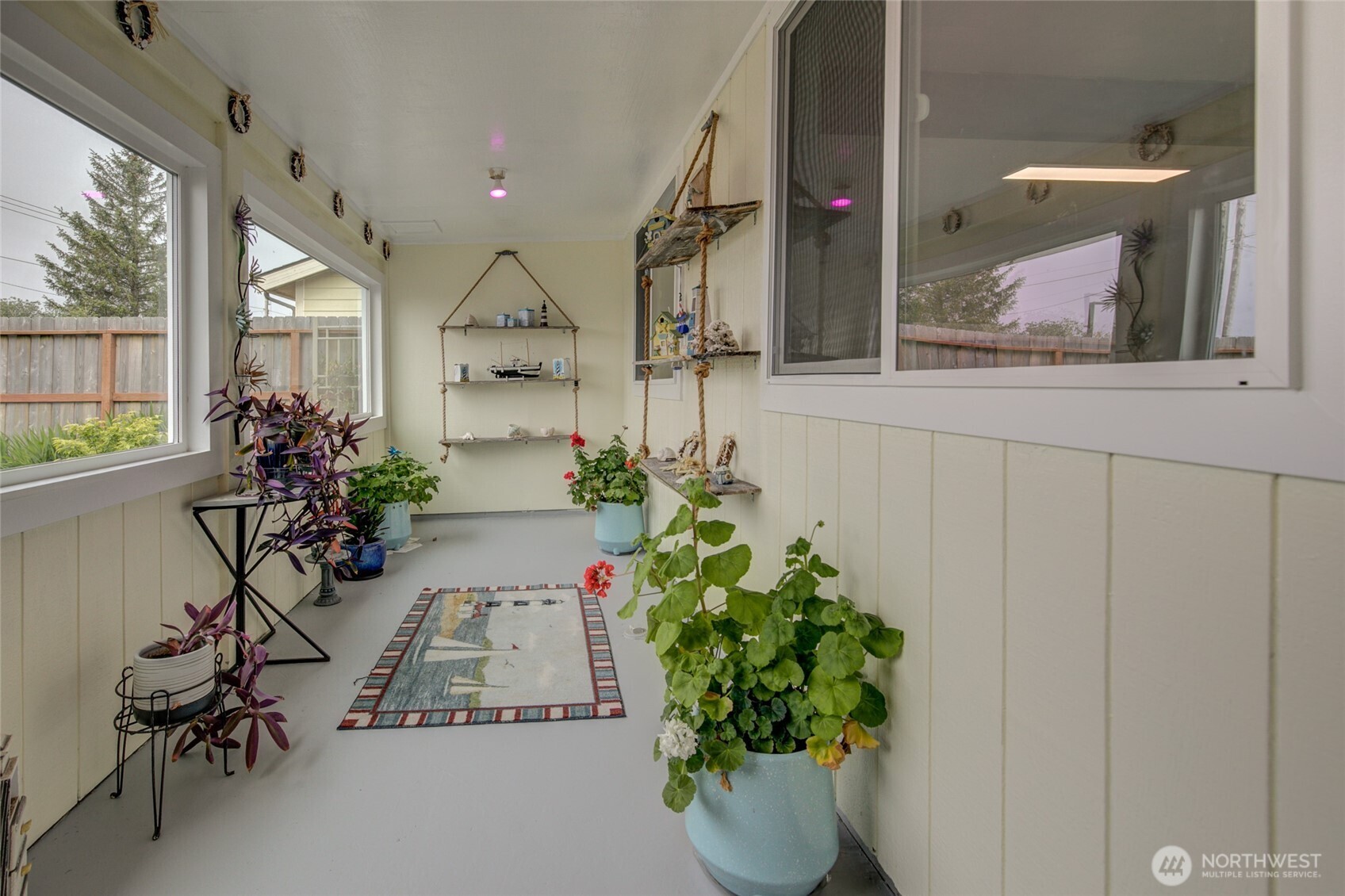 952 Point Brown Avenue Property Photo 26