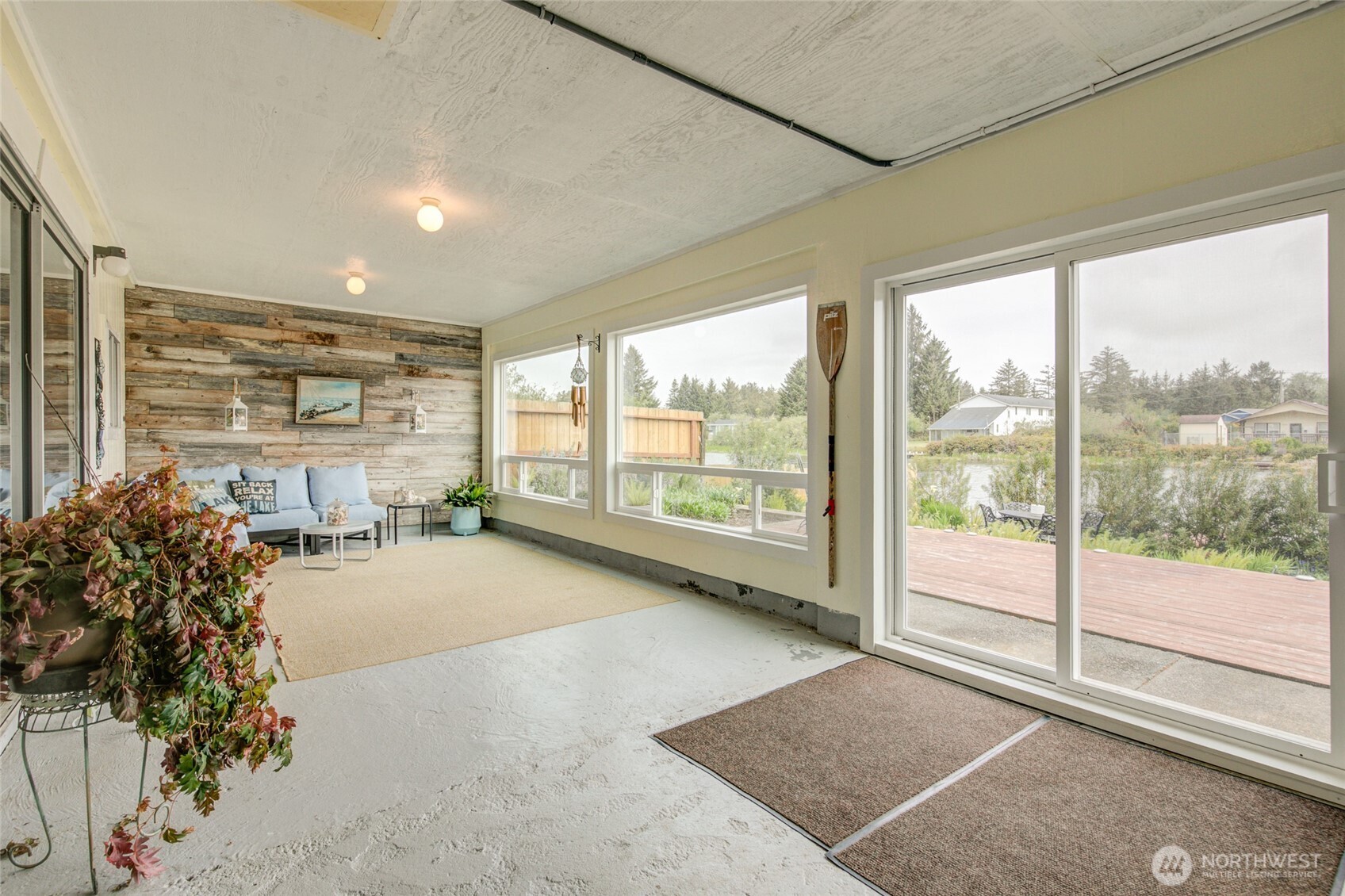 952 Point Brown Avenue Property Photo 32