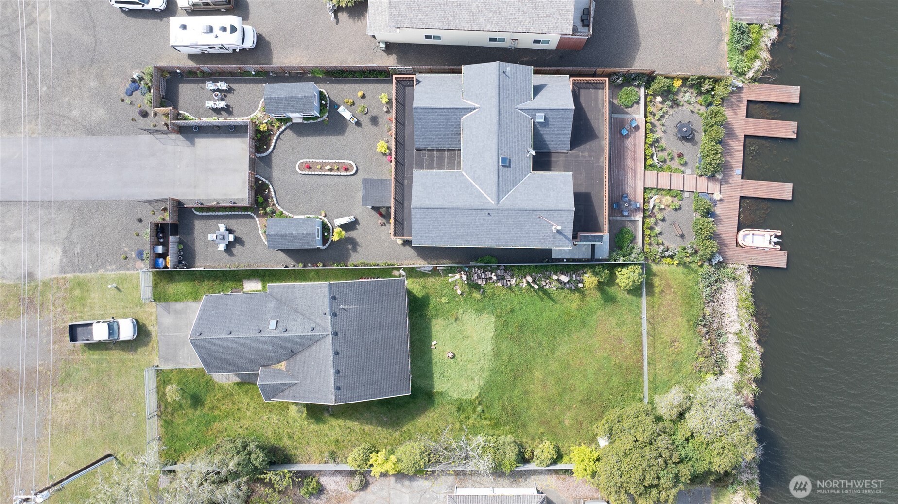 952 Point Brown Avenue Property Photo 36