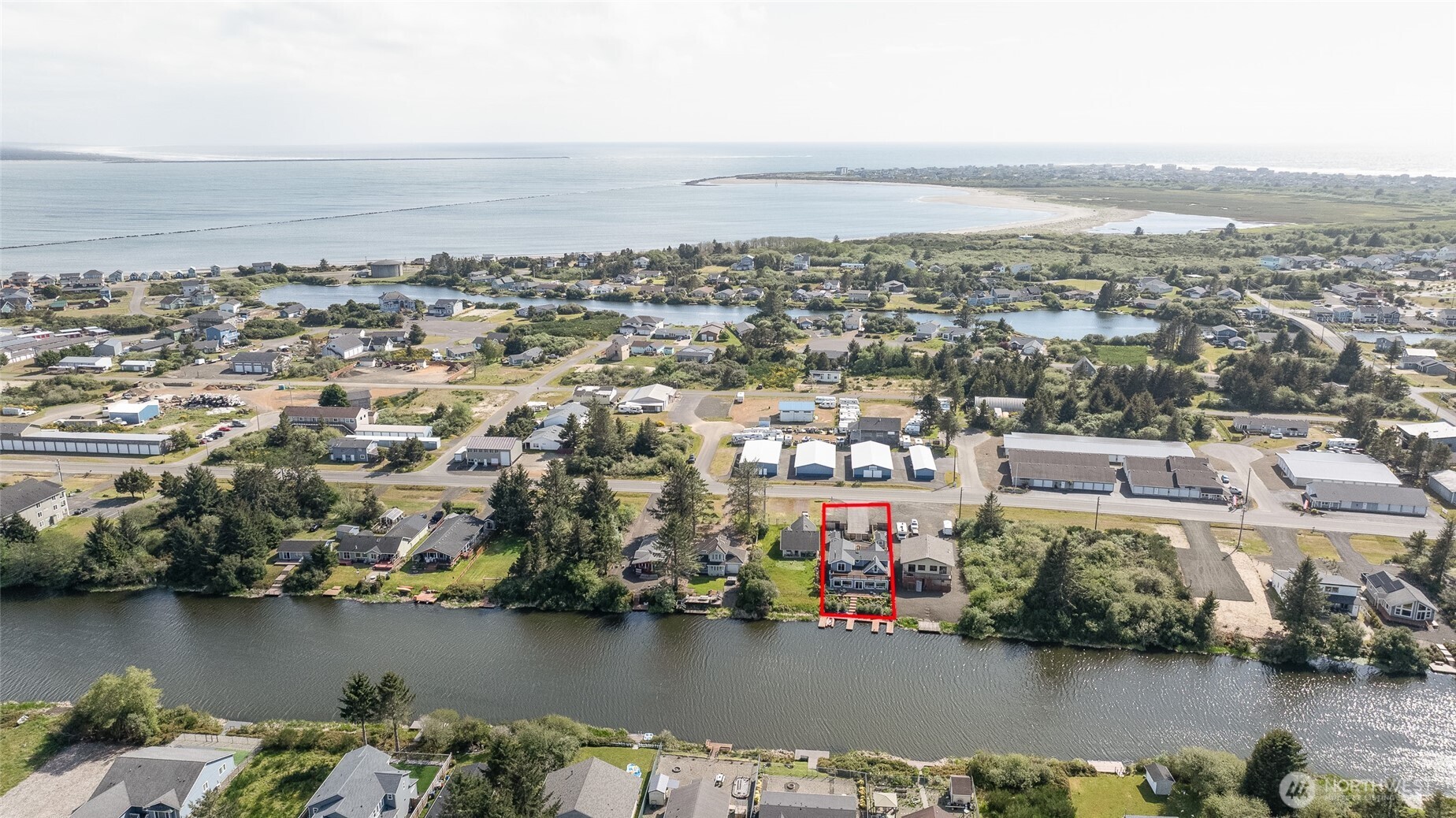 952 Point Brown Avenue Property Photo 38