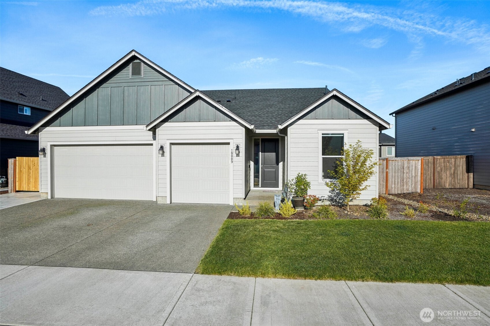 18009 Ne 46th Court Property Photo