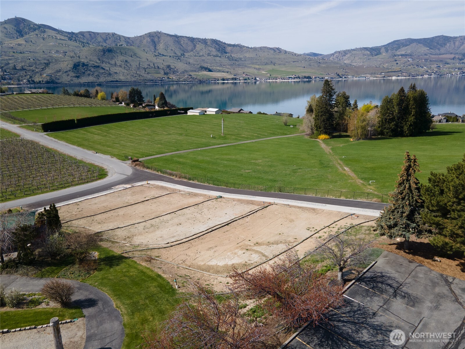 208 Lord Acres Road Property Photo 1