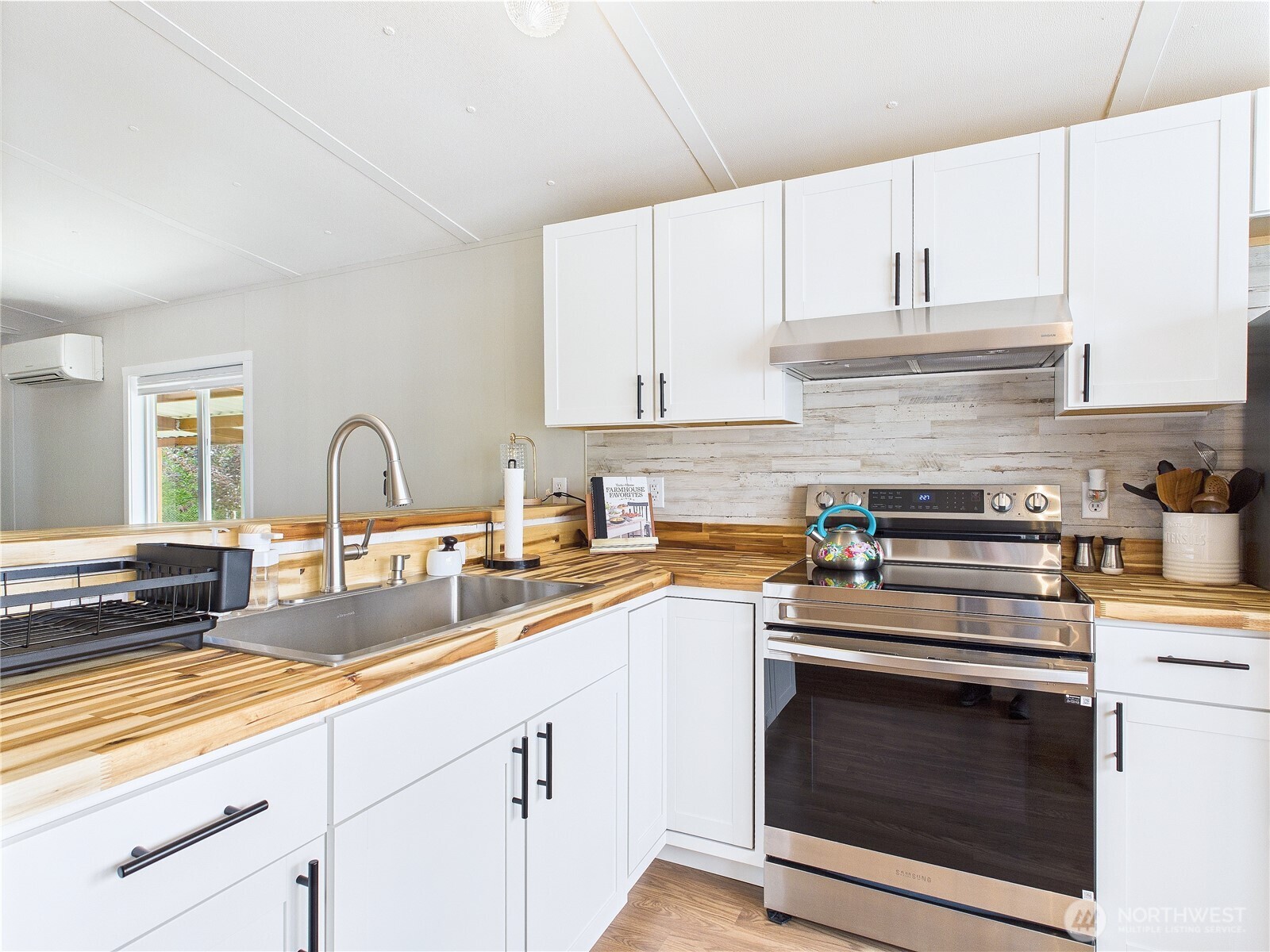 212 Old Owen Road 43 Property Photo 4