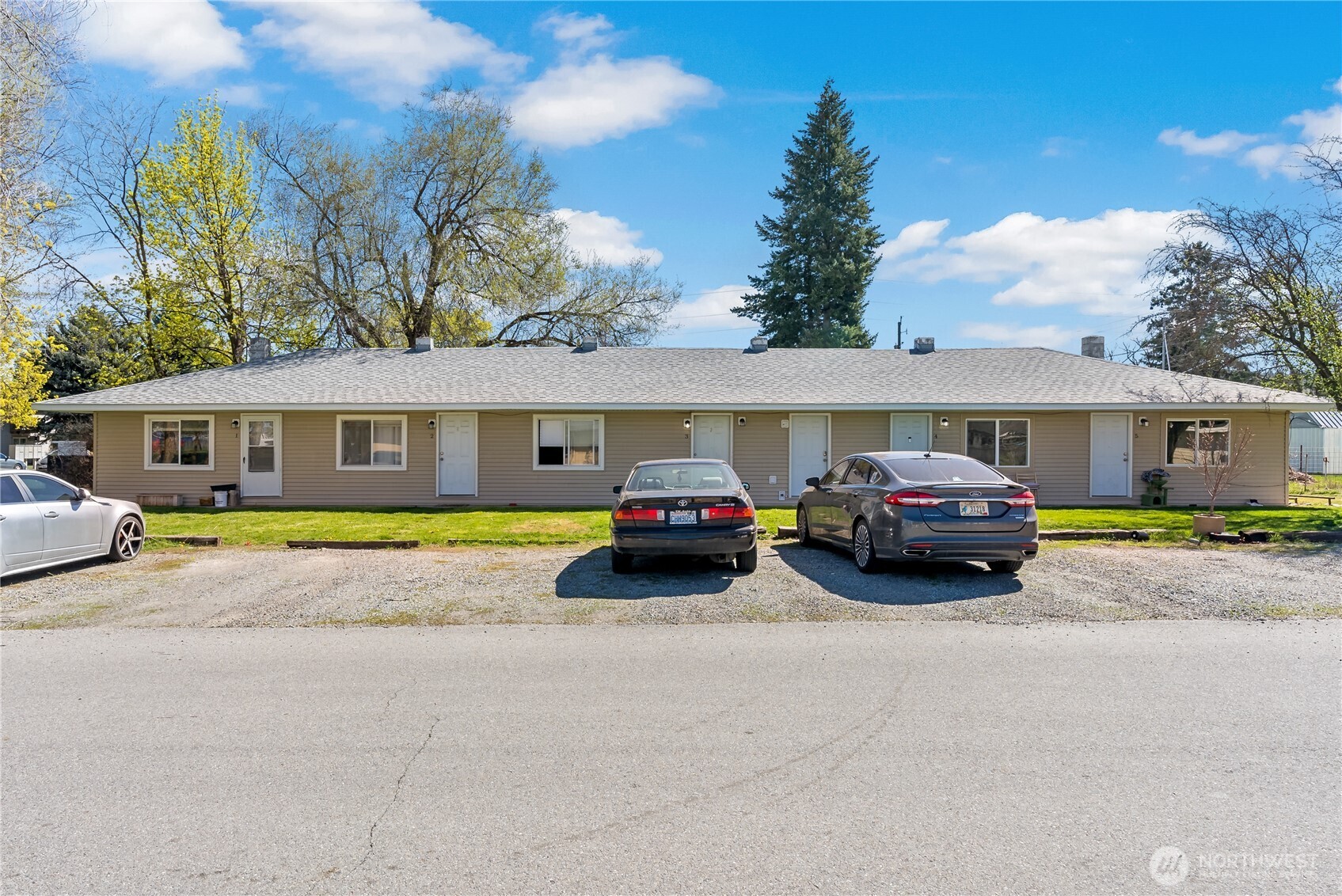 205 S Elizabeth Road Property Photo