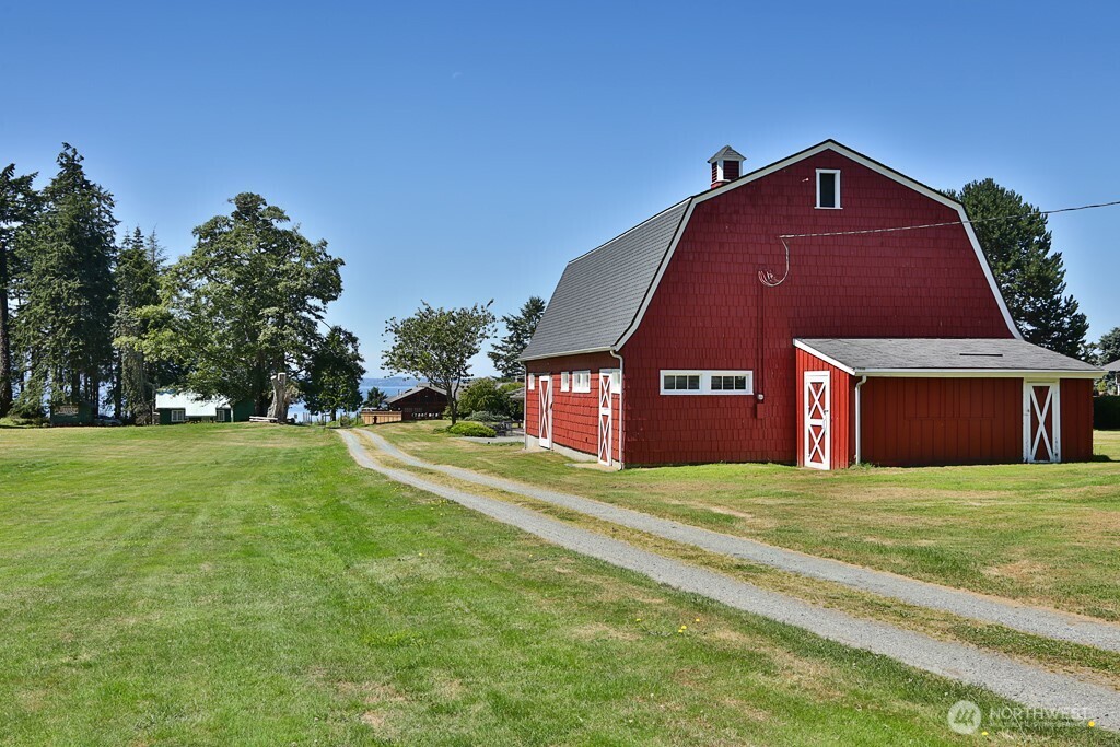 364 Gramayre Road Property Photo 14
