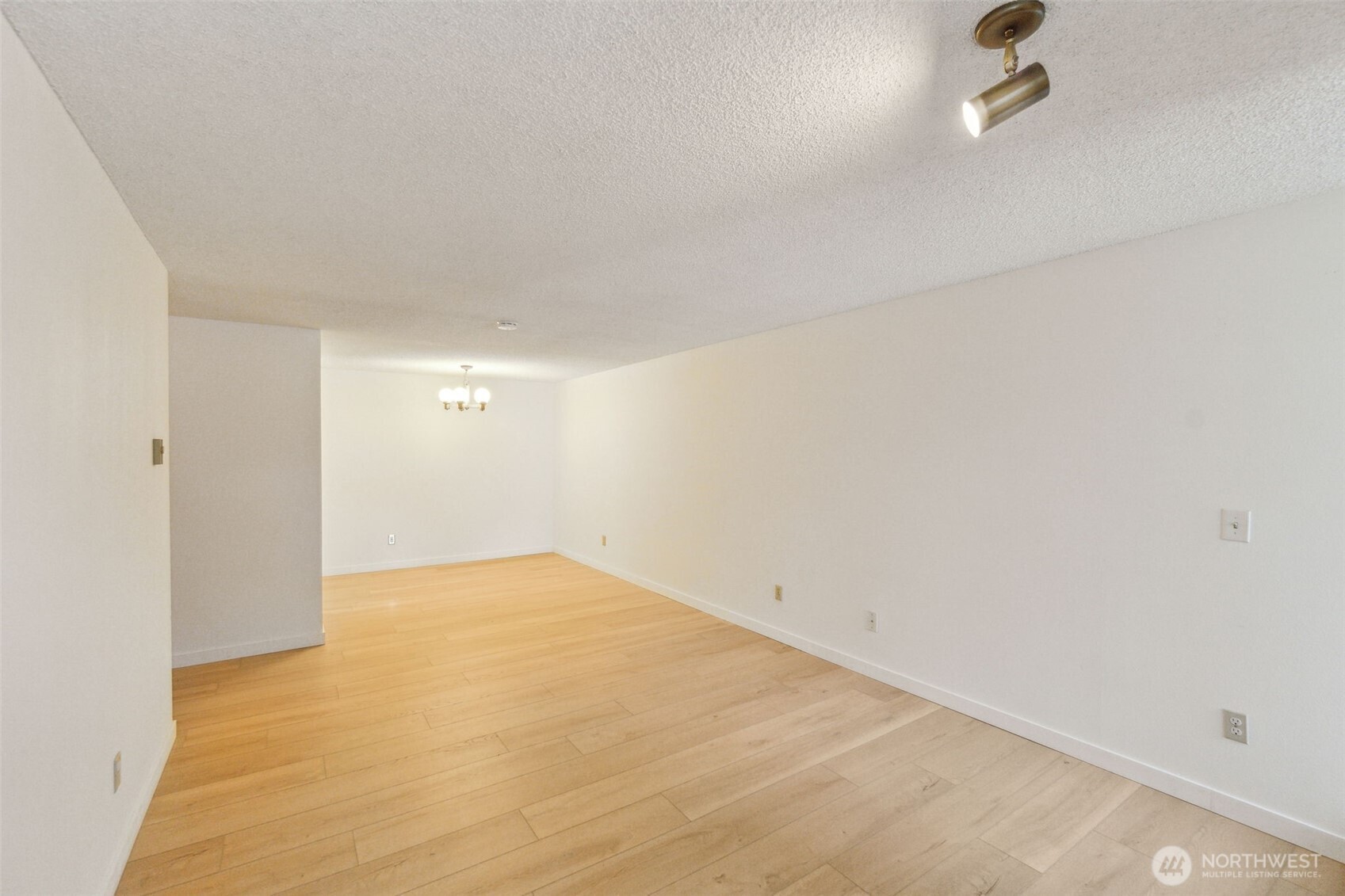 13717 Linden Avenue 231 Property Photo 5