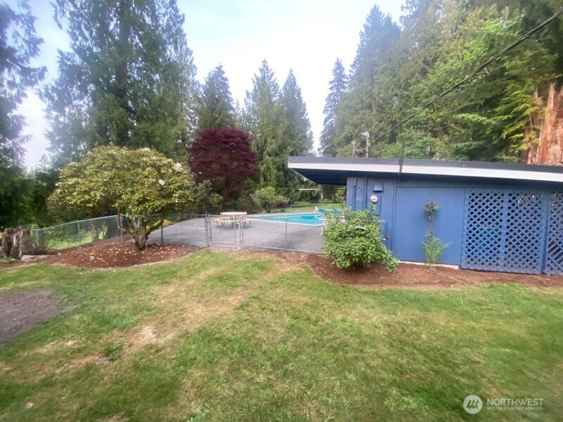 14325 243rd Avenue Property Photo 9