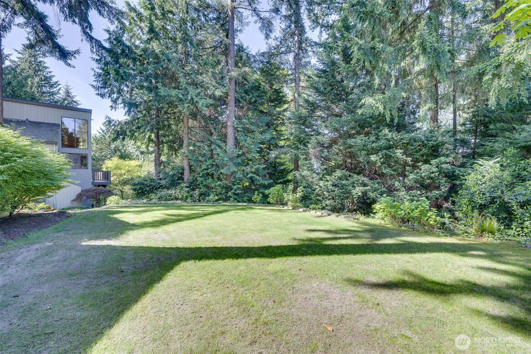 11819 73rd Place Property Photo 5