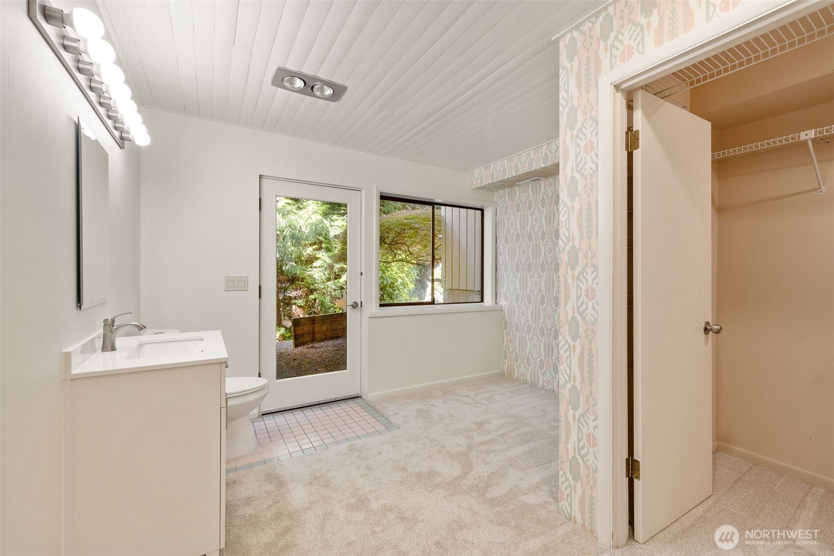 11819 73rd Place Property Photo 29