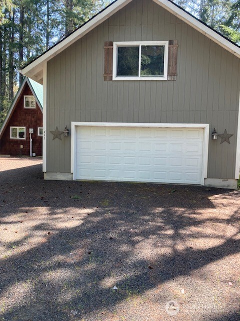 411 N Duckabush Drive Property Photo 2