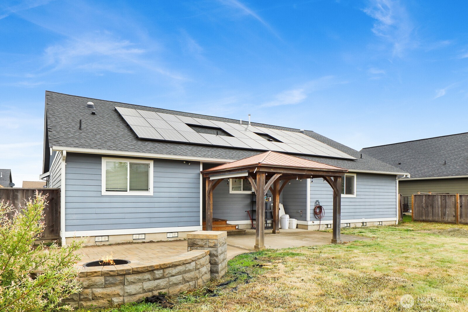 409 Amareen Court Property Photo 6