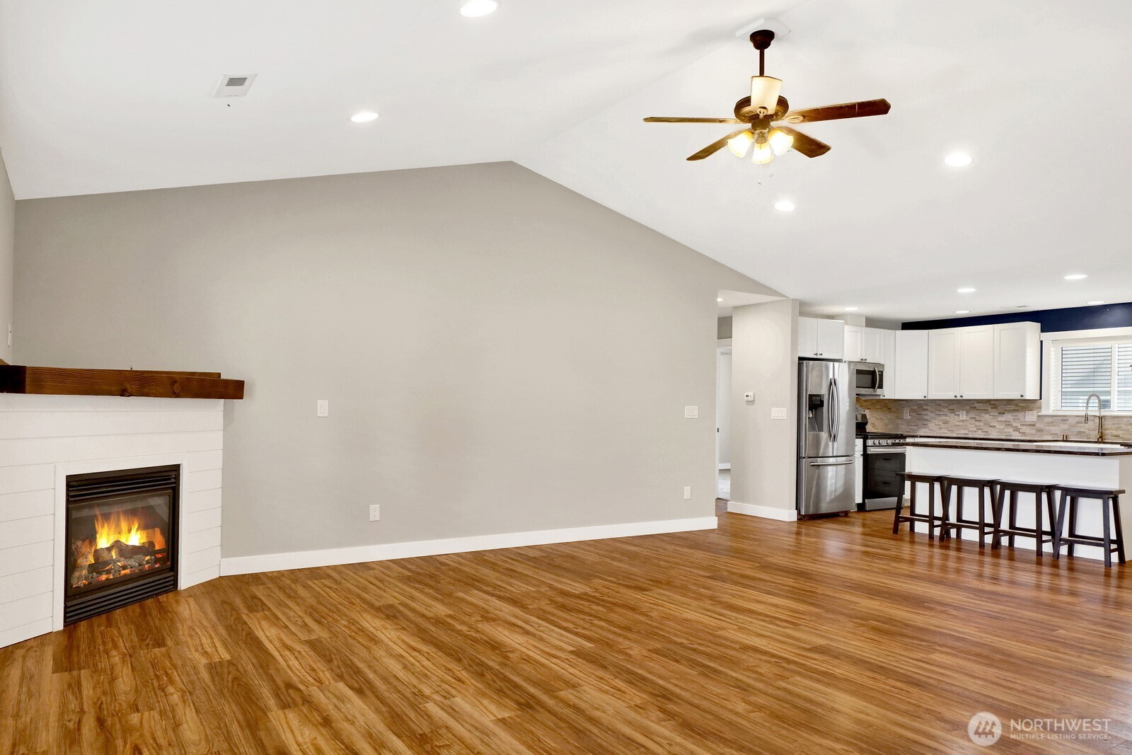 409 Amareen Court Property Photo 10