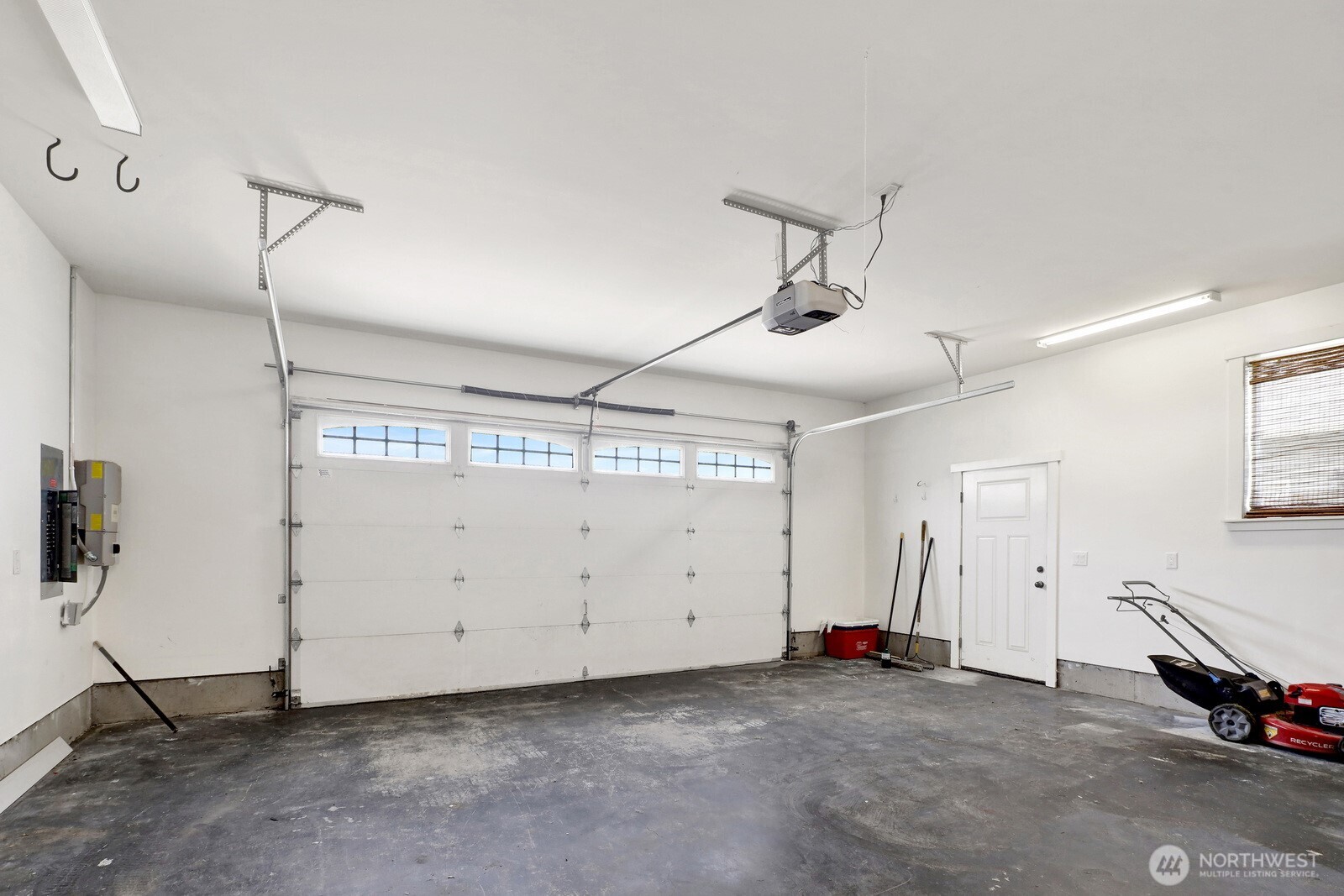 409 Amareen Court Property Photo 39