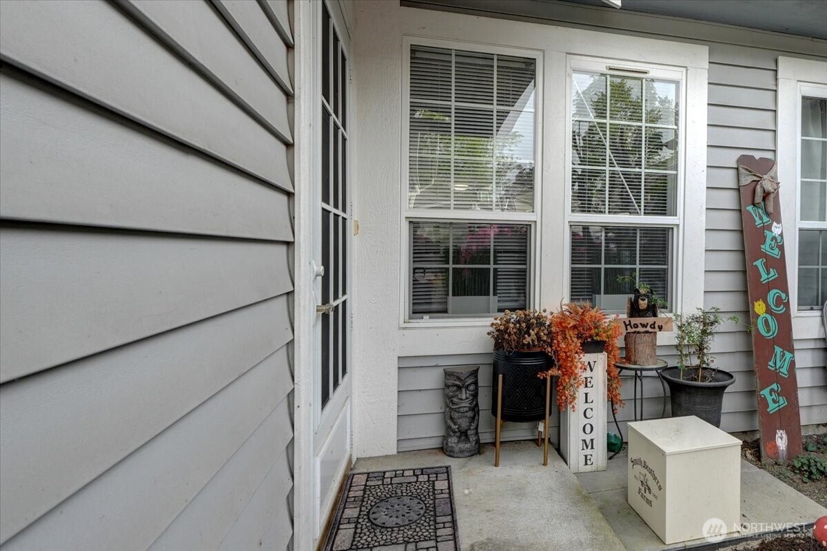 10922 62nd Street Property Photo 1