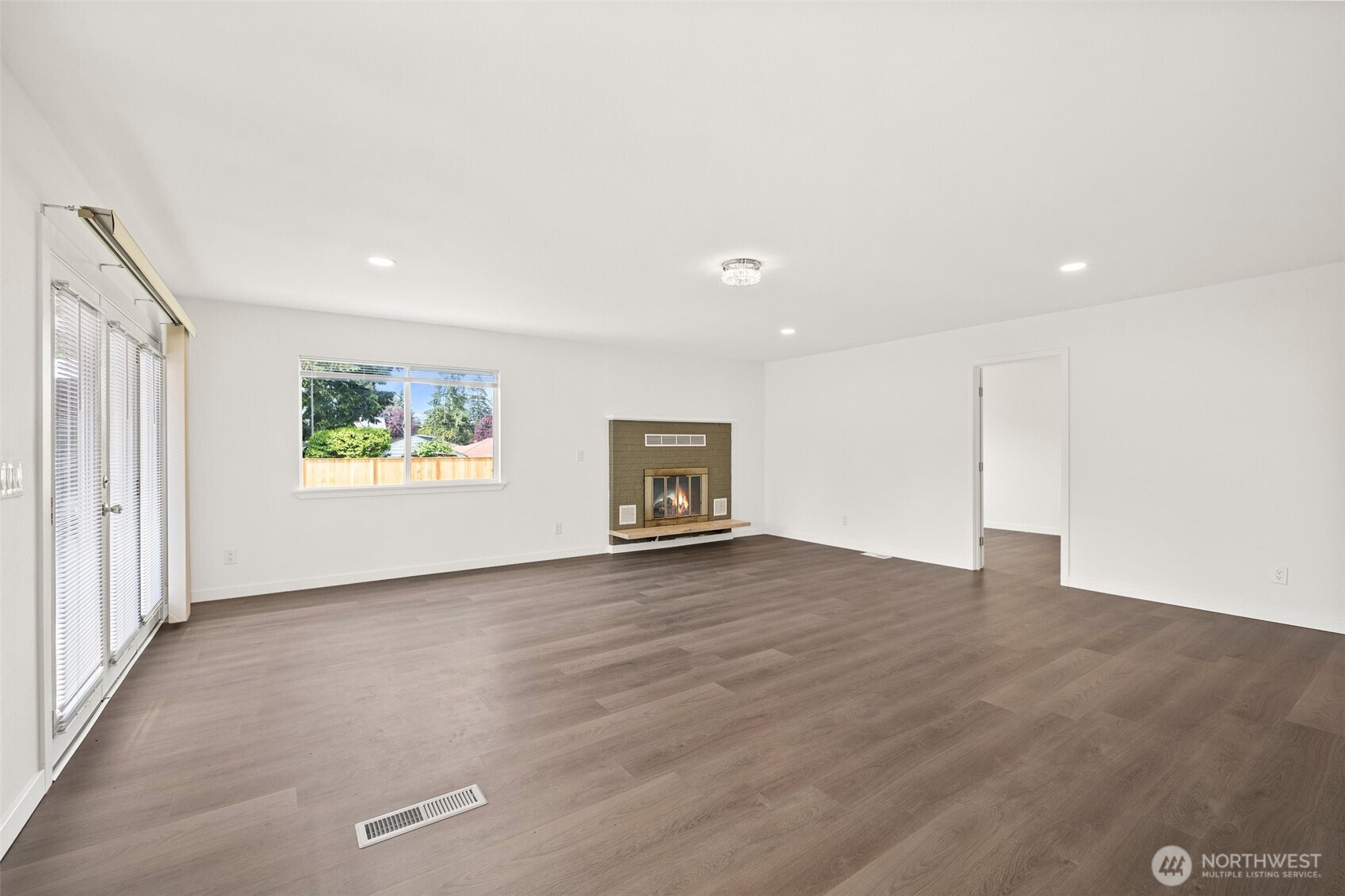 13223 4th Avenue Property Photo 19