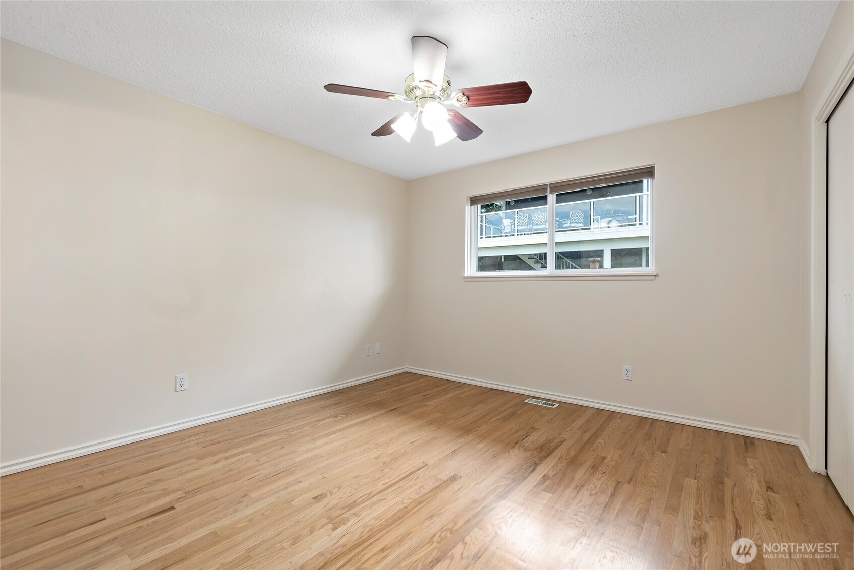 21212 4th Avenue Property Photo 20