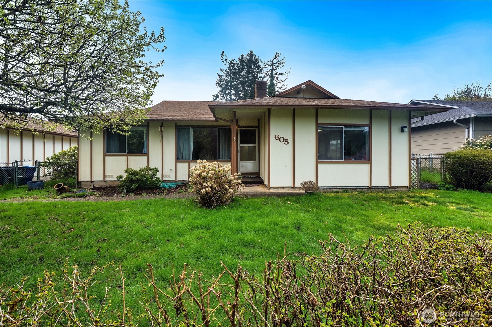 605 W Euclid Avenue Property Photo 1