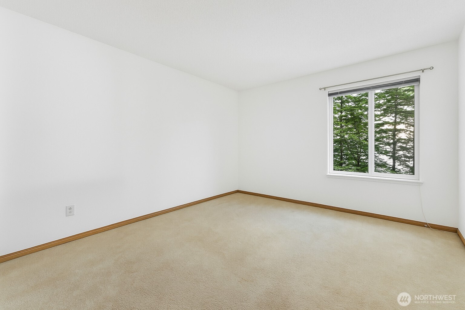 13717 Linden Avenue 210 Property Photo 19