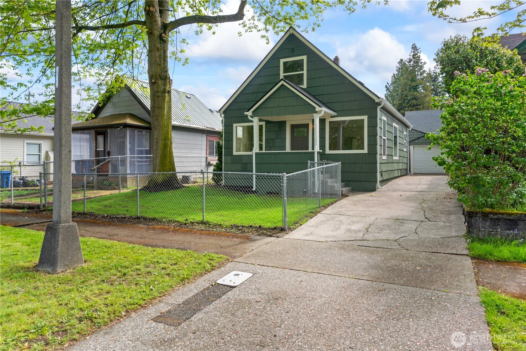 4017 S Thompson Avenue Property Photo