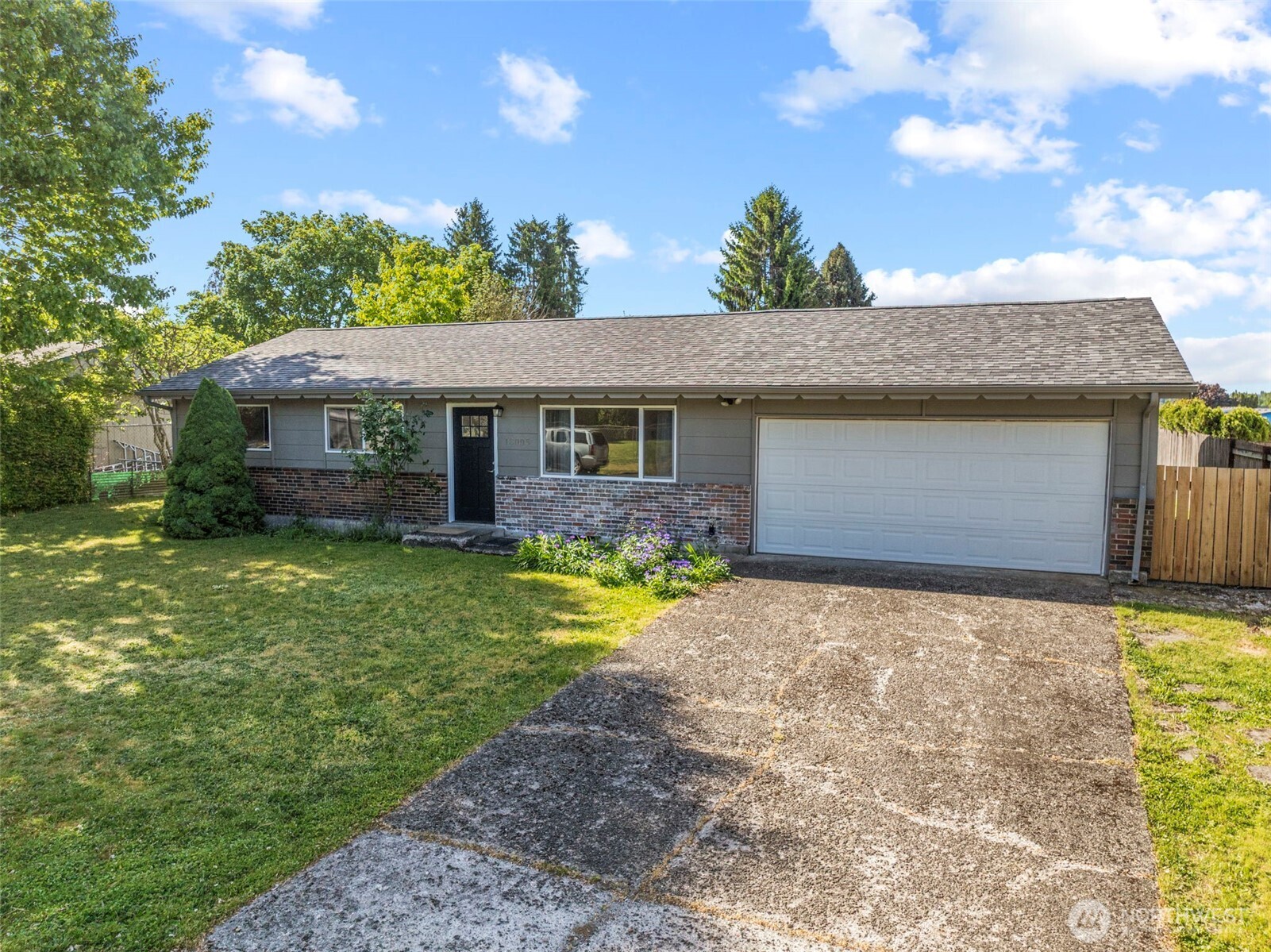 13005 Ne 71st Street Property Photo 1