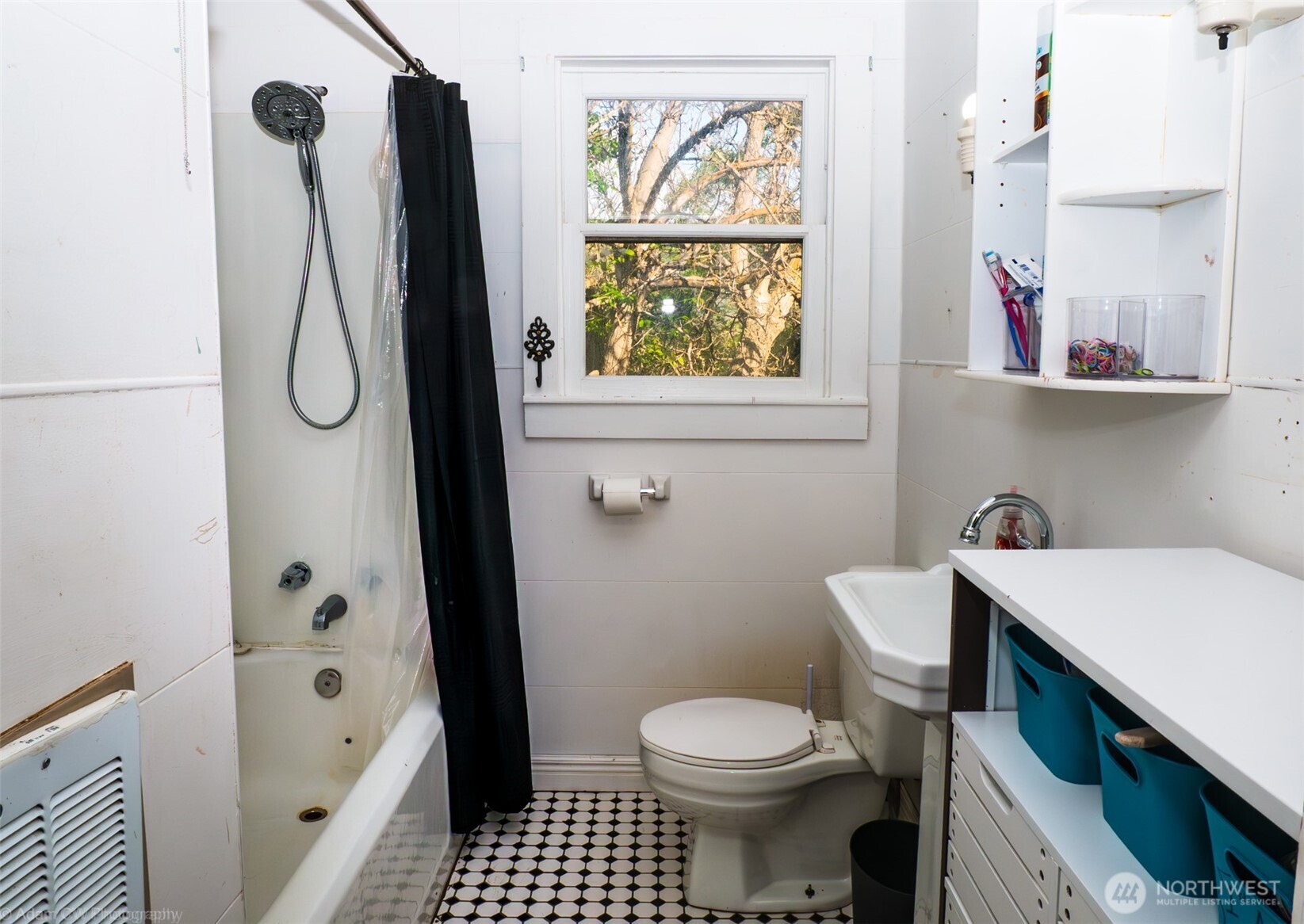 1803 Juniper Street Property Photo 12