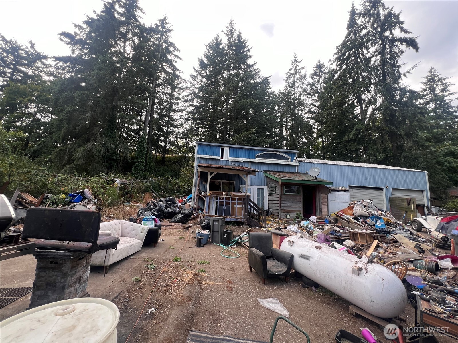 5311 Beach Drive Property Photo 2