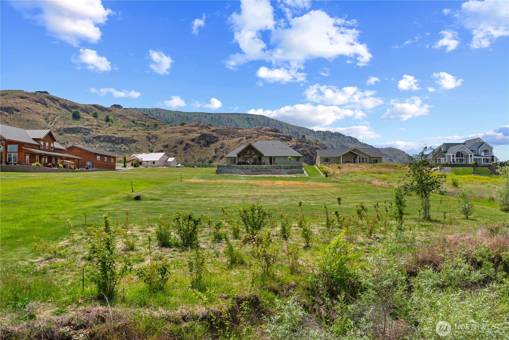 179 N Shore Drive Property Photo 6