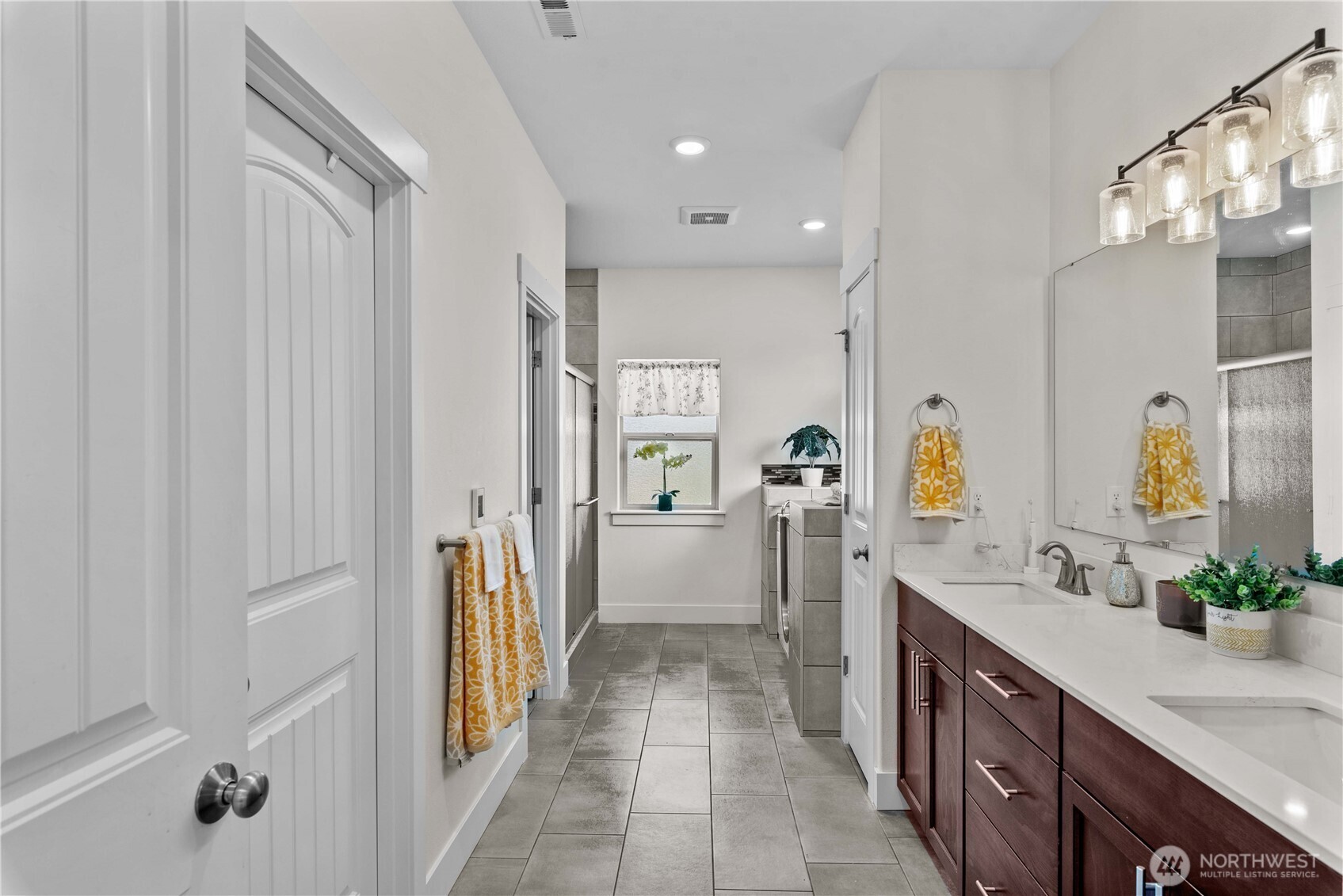 179 N Shore Drive Property Photo 14