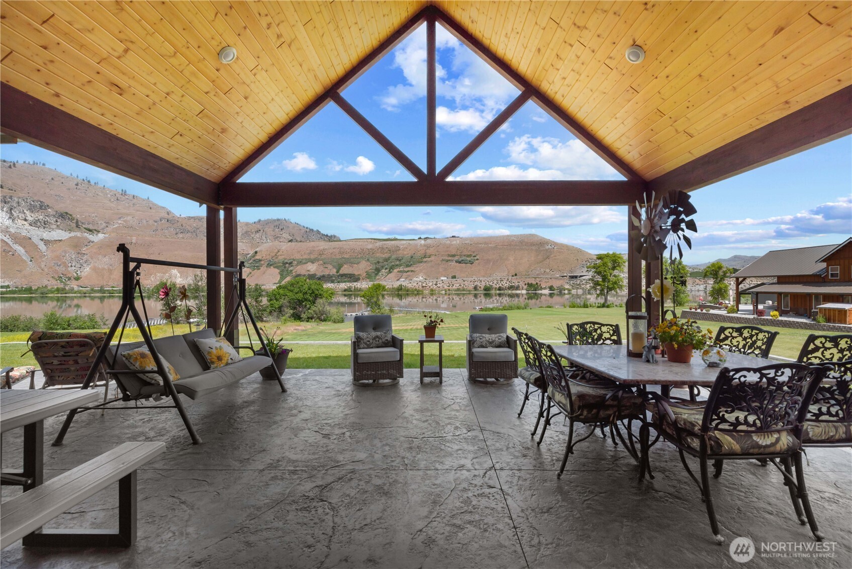 179 N Shore Drive Property Photo 21