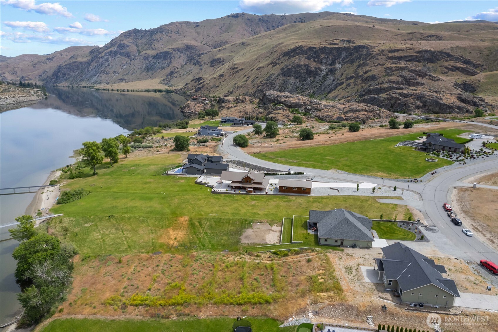 179 N Shore Drive Property Photo 23