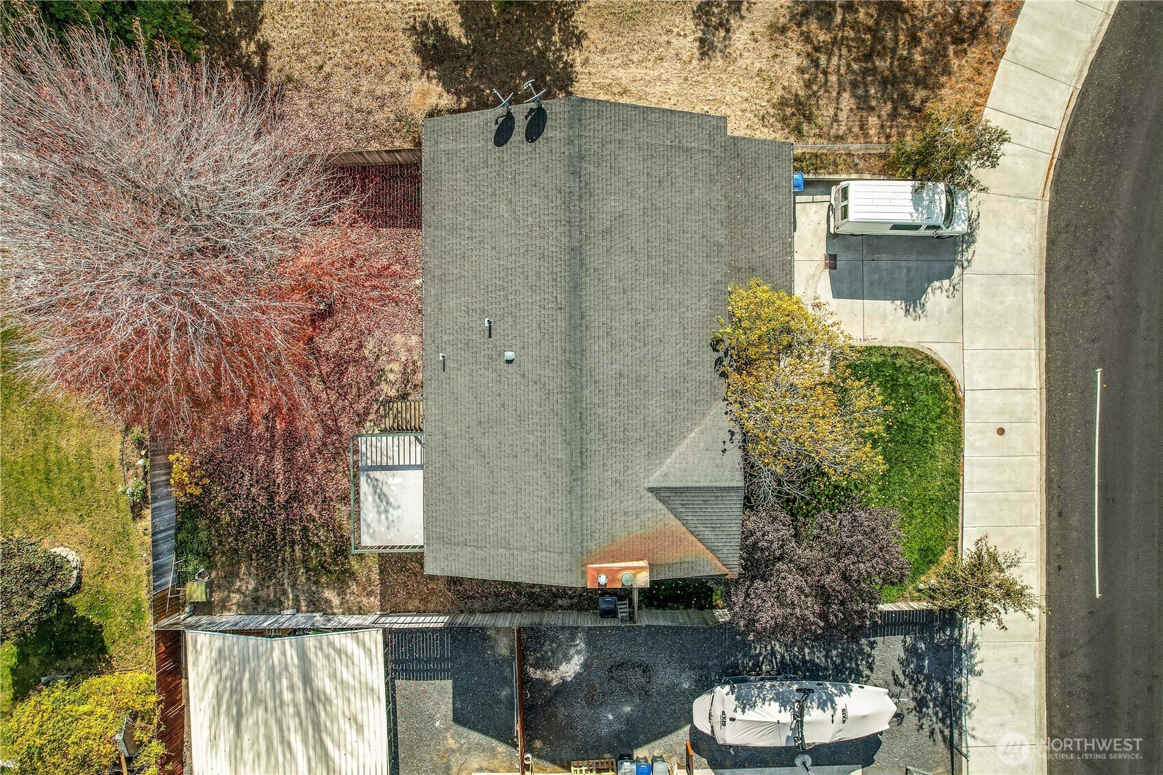 4321 W Lakeshore Drive Property Photo 34