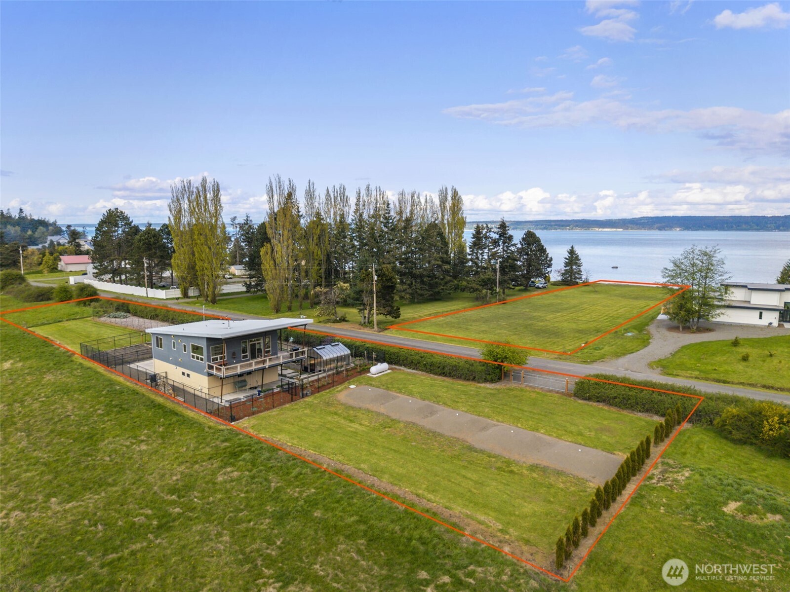 2200 E Marrowstone Road Property Photo 1