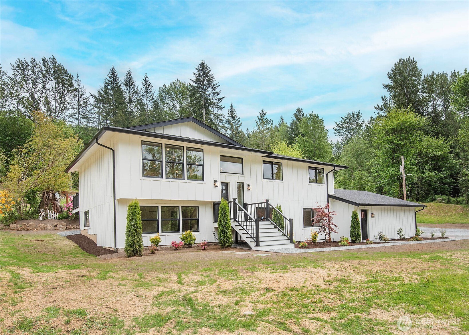 2620 157th Avenue Property Photo 1