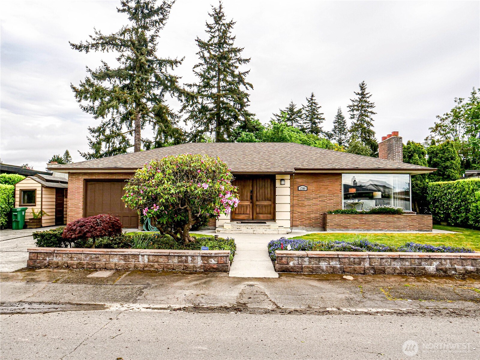 1709 Nw 99th Street Property Photo