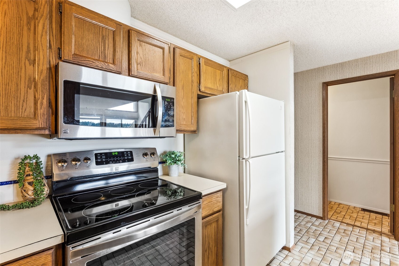 9092 Washington Avenue 6 Property Photo 14