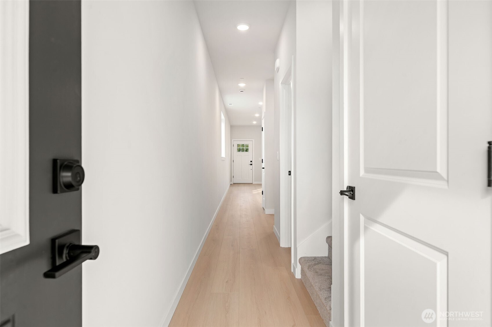 669 W Hendrickson 1 Property Photo 4