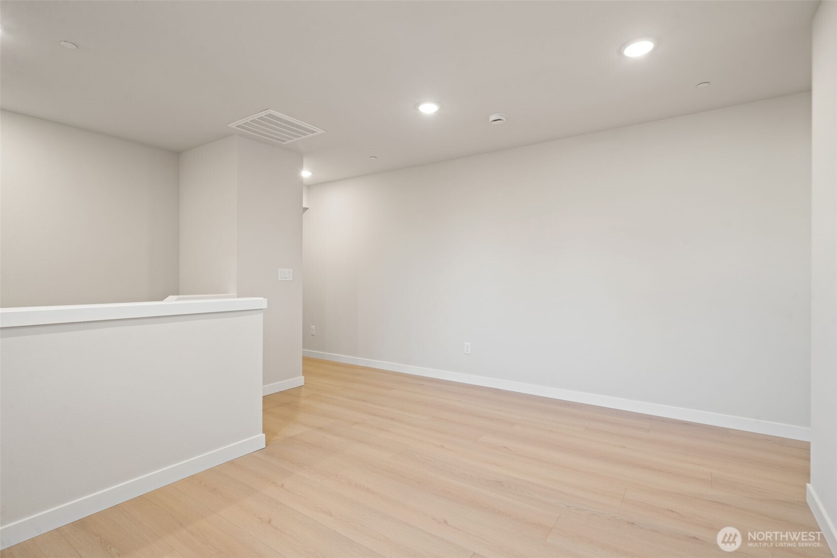 669 W Hendrickson 1 Property Photo 13