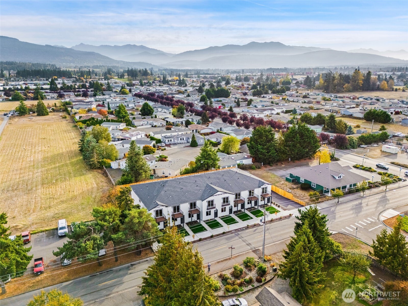 669 W Hendrickson 1 Property Photo 22