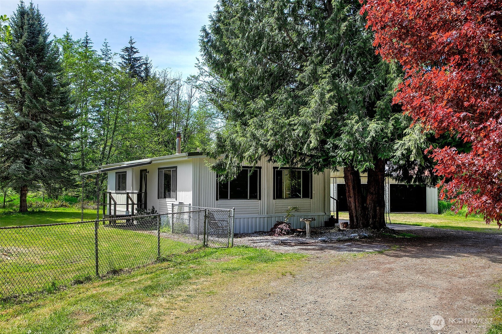 15614 240th Street Property Photo