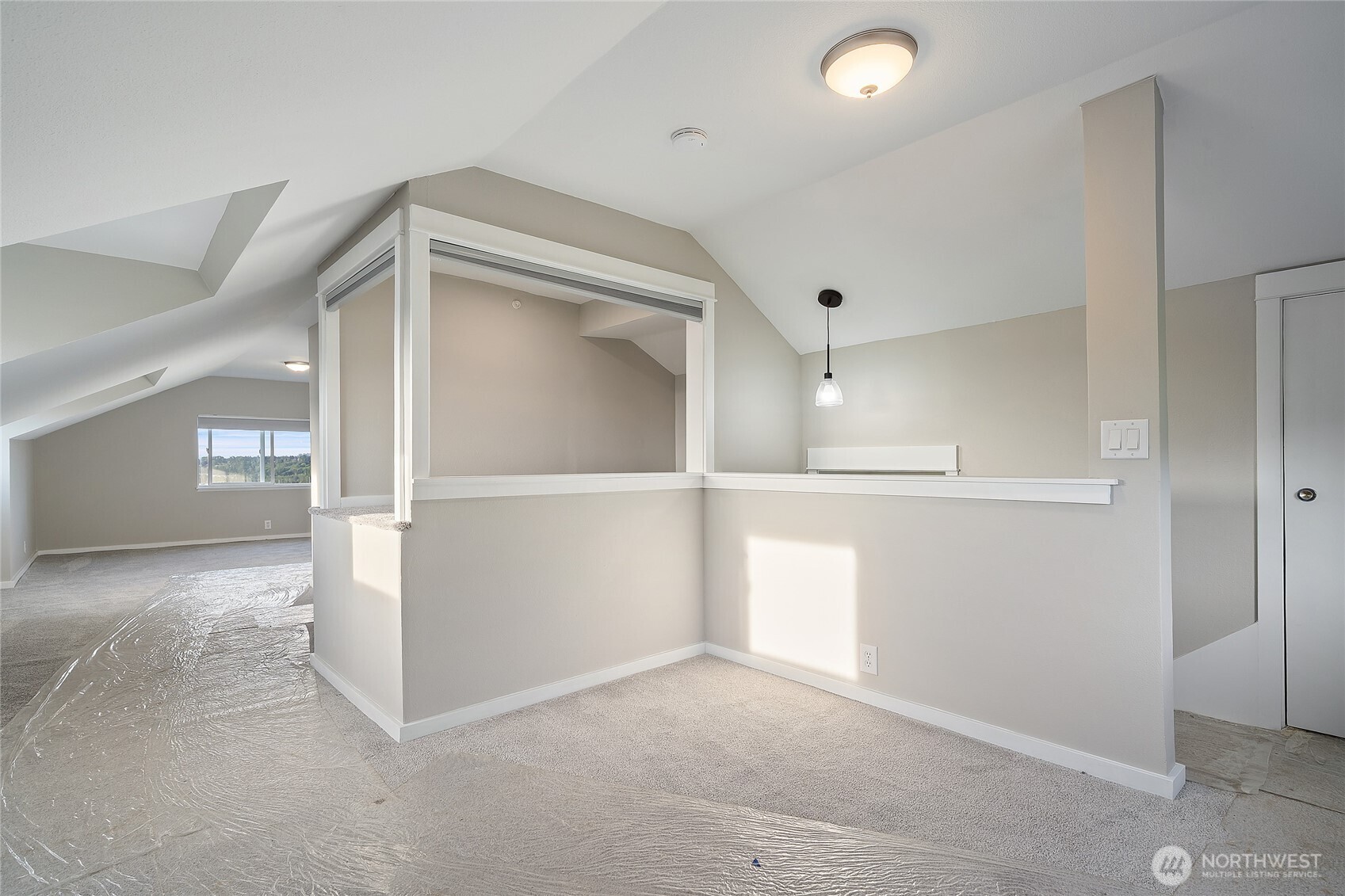 420 Renton Avenue Property Photo 20
