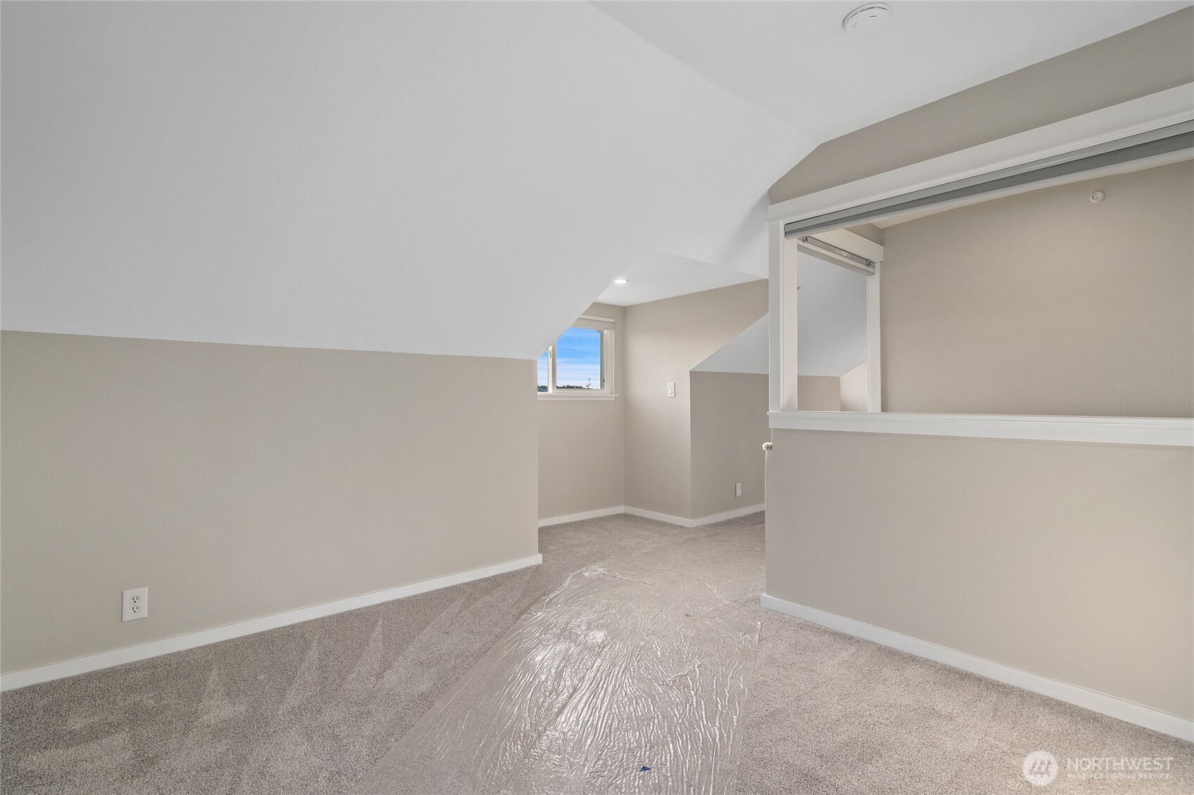 420 Renton Avenue Property Photo 22