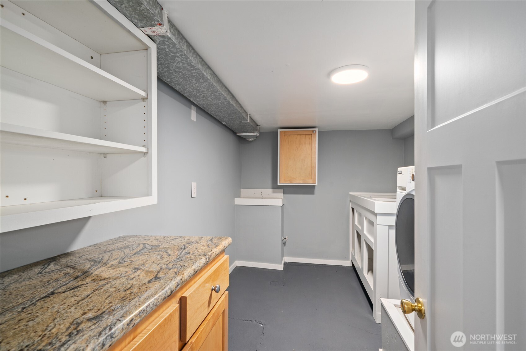 420 Renton Avenue Property Photo 28