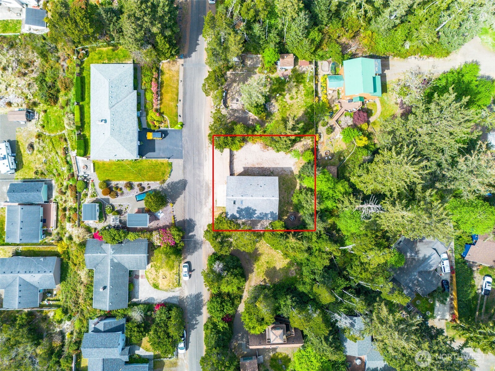 30812 J Place Property Photo 3