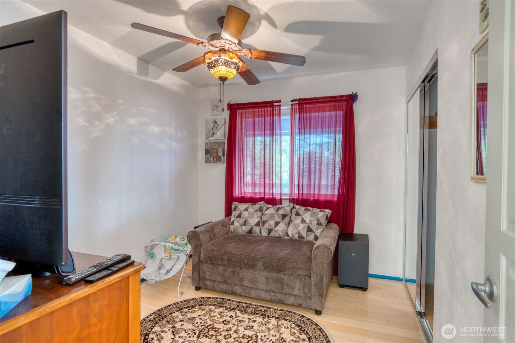 30812 J Place Property Photo 5