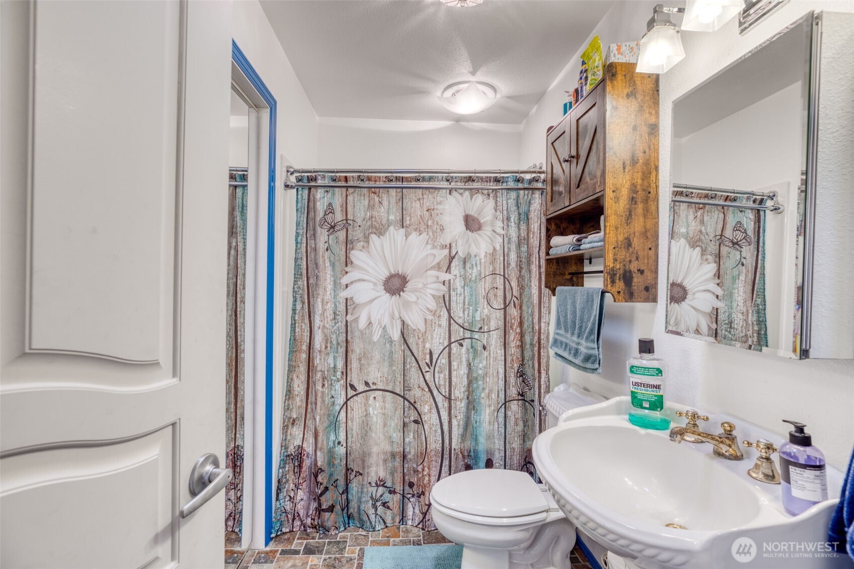 30812 J Place Property Photo 8