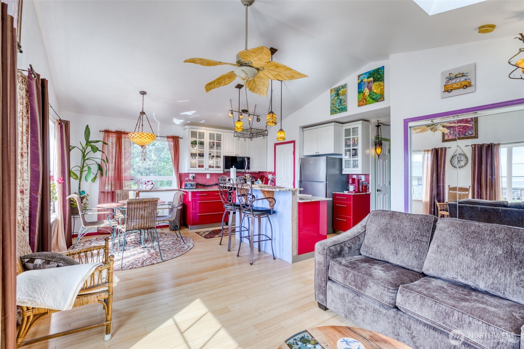 30812 J Place Property Photo 9